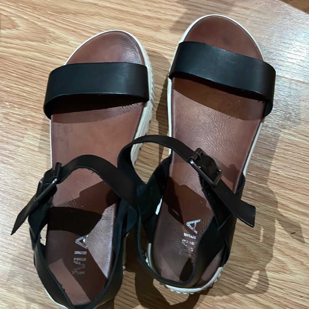 Mia Platform Sandals